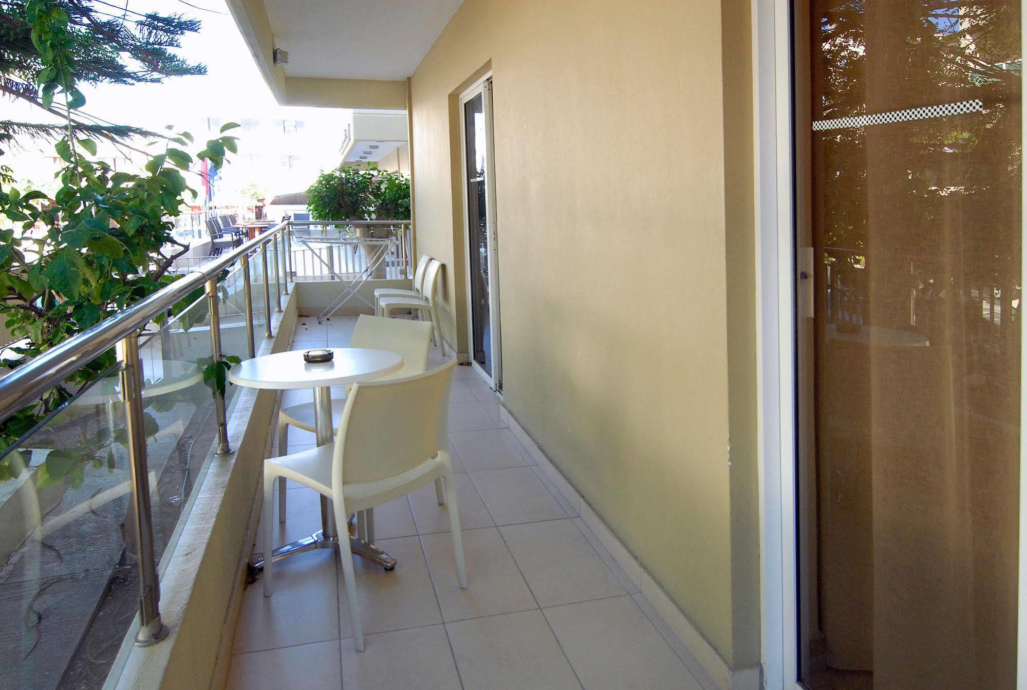 העיירה קוס Michel Apartments מראה חיצוני תמונה